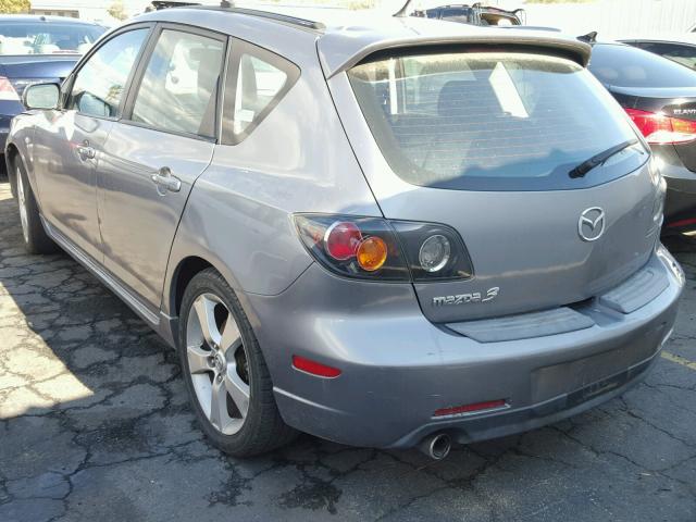 JM1BK343451349723 - 2005 MAZDA 3 HATCHBAC GRAY photo 3