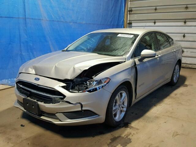 3FA6P0LU0JR128329 - 2018 FORD FUSION SE BEIGE photo 2