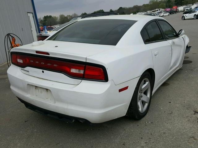 2C3CDXAT8EH184646 - 2014 DODGE CHARGER PO WHITE photo 4