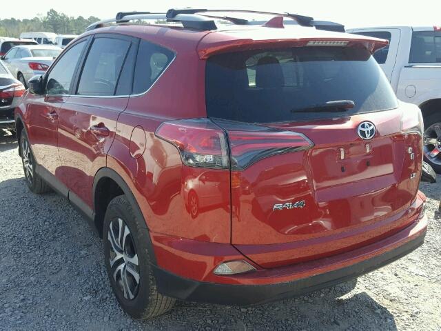2T3ZFREV0HW345924 - 2017 TOYOTA RAV4 LE RED photo 3