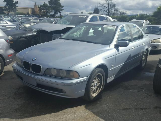 WBADT43492GY42504 - 2002 BMW 525 I AUTO BLUE photo 2