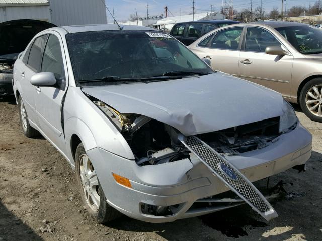 1FAFP38Z27W363746 - 2007 FORD FOCUS ST SILVER photo 1