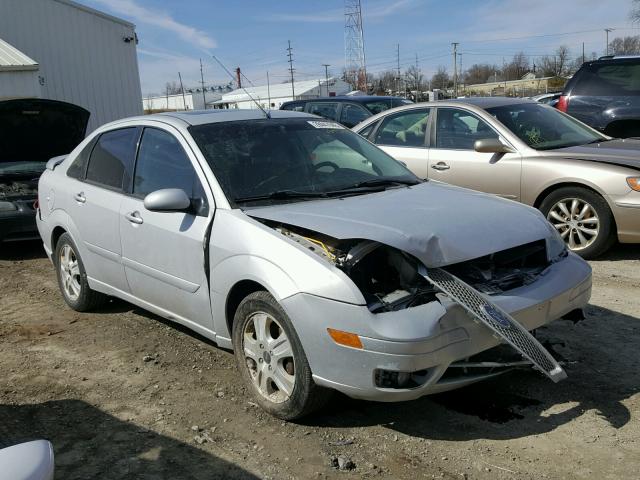 1FAFP38Z27W363746 - 2007 FORD FOCUS ST SILVER photo 9