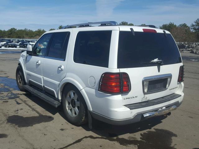 5LMFU28R23LJ10721 - 2003 LINCOLN NAVIGATOR თეთრი ფოტო 3