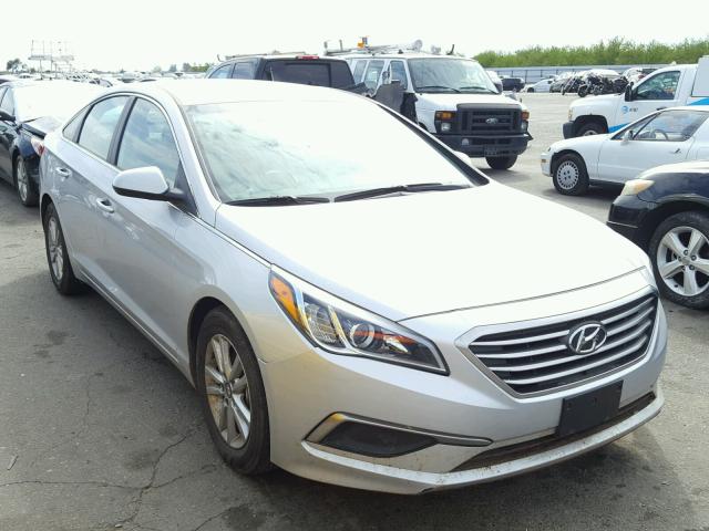 5NPE24AF9HH573164 - 2017 HYUNDAI SONATA SE SILVER photo 1