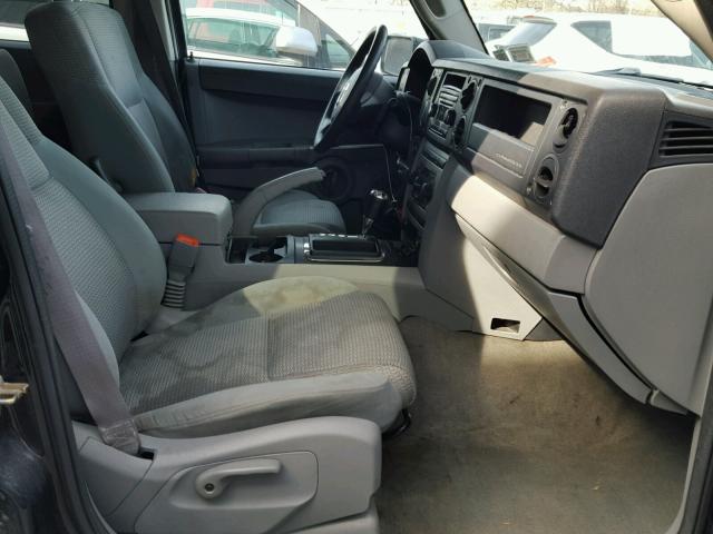 1J8HG48KX6C244363 - 2006 JEEP COMMANDER შავი ფოტო 5