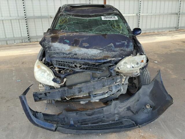 2T1KR32E85C338770 - 2005 TOYOTA COROLLA MA BLUE photo 9