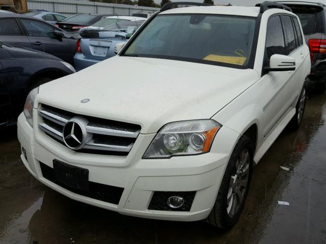 WDCGG8HB2AF336479 - 2010 MERCEDES-BENZ GLK 350 4M WHITE photo 2