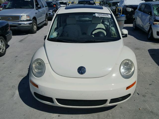 3VWFW31C18M523794 - 2008 VOLKSWAGEN NEW BEETLE WHITE photo 9