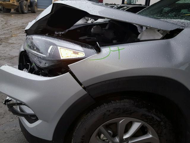 KM8J33A45JU609654 - 2018 HYUNDAI TUCSON LIM SILVER photo 9