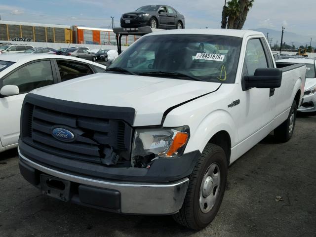 1FTRF12W99KC32563 - 2009 FORD F150 WHITE photo 2