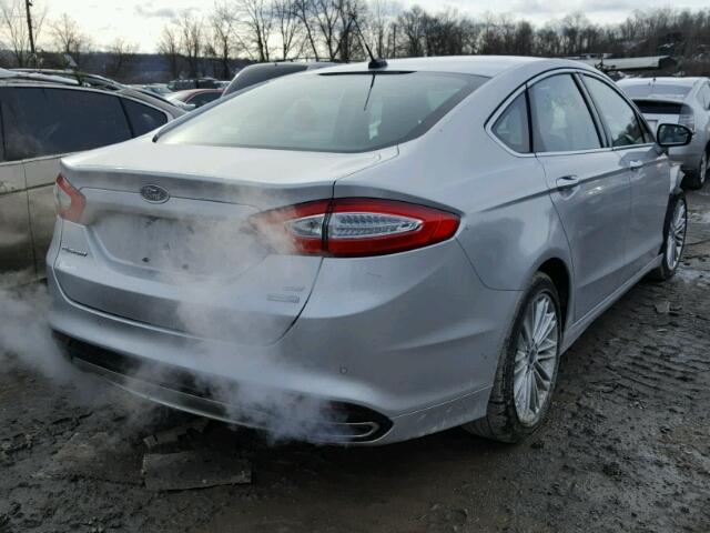 3FA6P0T93GR189582 - 2016 FORD FUSION SE SILVER photo 4