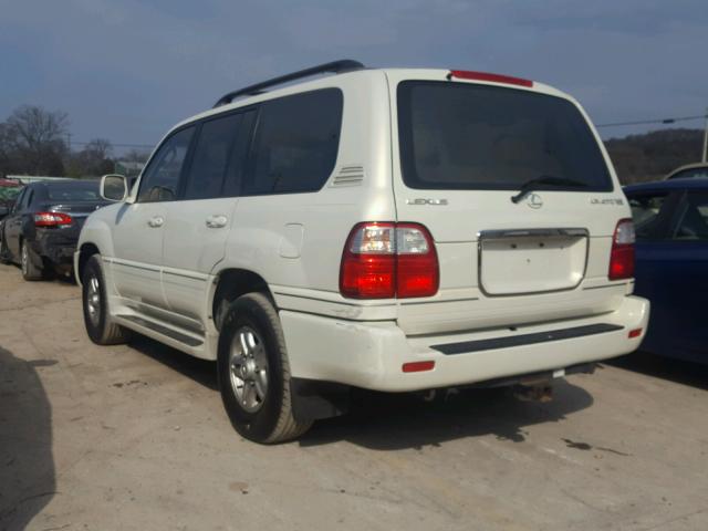 JTJHT00W623517235 - 2002 LEXUS LX 470 WHITE photo 3