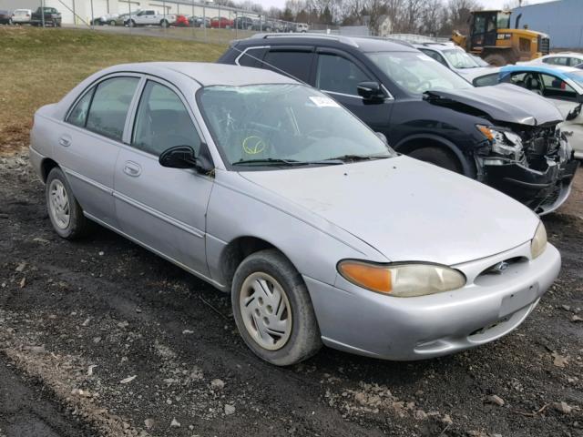 1FAFP13P8XW152352 - 1999 FORD ESCORT SE SILVER photo 1