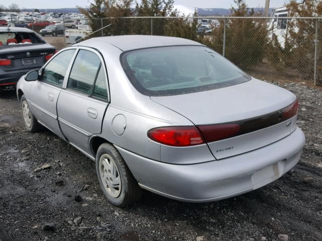 1FAFP13P8XW152352 - 1999 FORD ESCORT SE SILVER photo 3