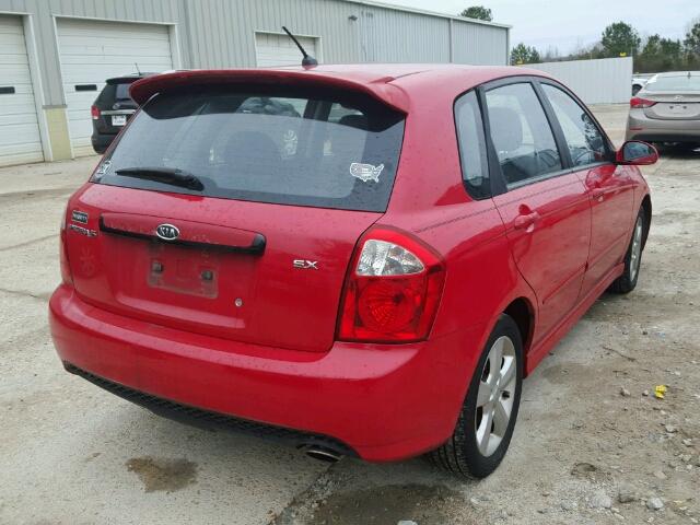 KNAFE161485010043 - 2008 KIA SPECTRA5 5 RED photo 4