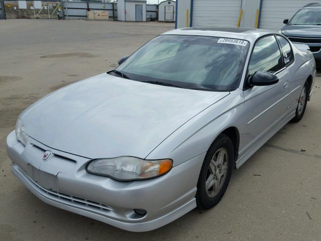 2G1WX15K029132618 - 2002 CHEVROLET MONTE CARL SILVER photo 2