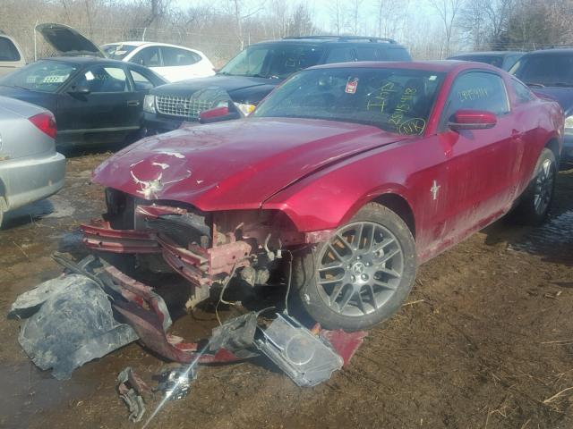 1ZVBP8AM3E5248979 - 2014 FORD MUSTANG RED photo 2