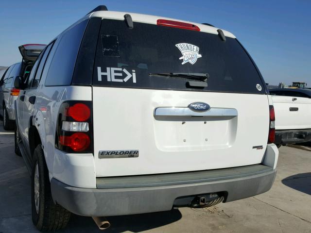 1FMEU73E96UA95780 - 2006 FORD EXPLORER X WHITE photo 3