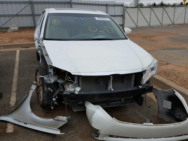 4T1BK3DB3BU373931 - 2011 TOYOTA AVALON BAS WHITE photo 1