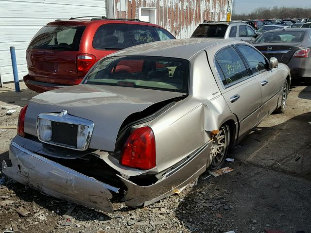 1LNHM82W91Y719141 - 2001 LINCOLN TOWN CAR S TAN photo 4