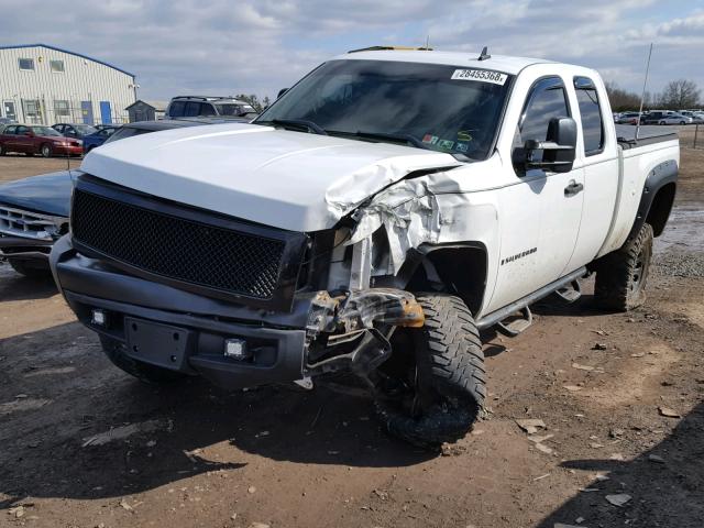 1GCEK19C58Z257200 - 2008 CHEVROLET SILVERADO WHITE photo 2