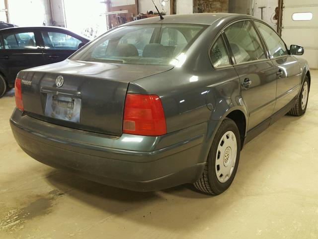 WVWMA23B2YP309950 - 2000 VOLKSWAGEN PASSAT GLS GRAY photo 4