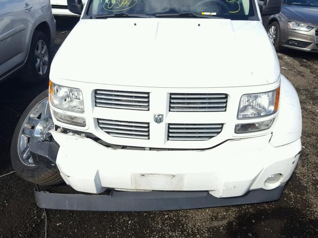 1D4PT4GK0BW605451 - 2011 DODGE NITRO HEAT WHITE photo 9