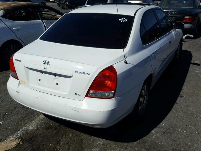 KMHDN45DX3U646676 - 2003 HYUNDAI ELANTRA GL WHITE photo 4