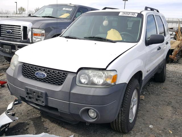 1FMYU59H17KB96571 - 2007 FORD ESCAPE HEV WHITE photo 2