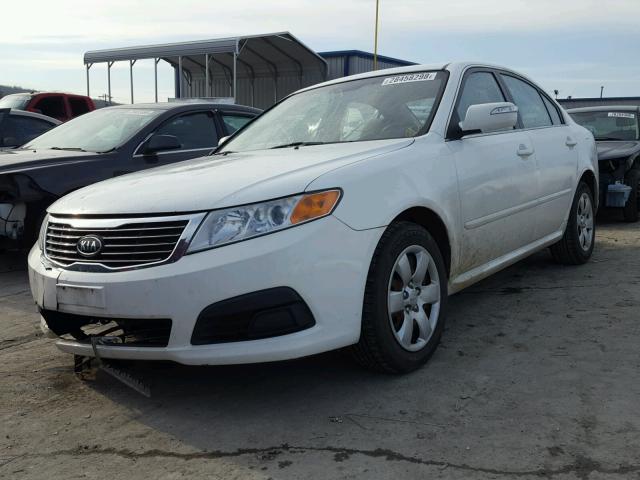 KNAGG4A84A5426636 - 2010 KIA OPTIMA LX WHITE photo 2