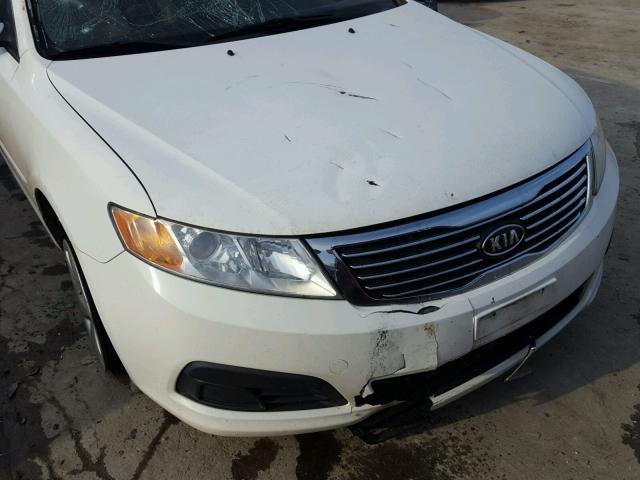 KNAGG4A84A5426636 - 2010 KIA OPTIMA LX WHITE photo 9