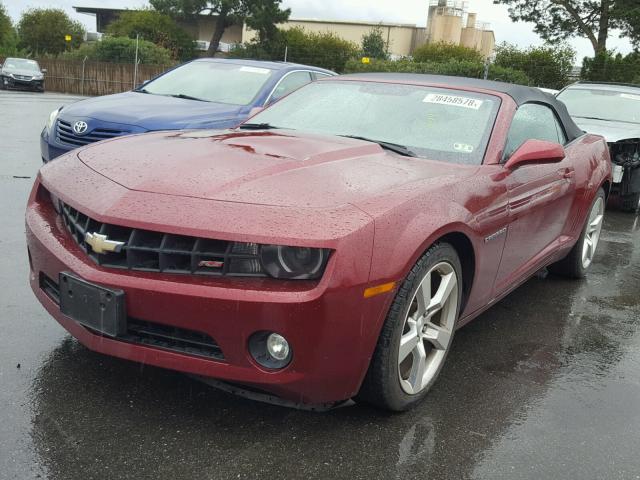 2G1FC3DD6B9169098 - 2011 CHEVROLET CAMARO LT RED photo 2