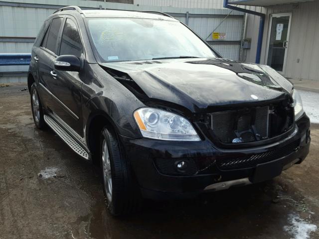 4JGBB75E57A179121 - 2007 MERCEDES-BENZ ML 500 BLACK photo 1