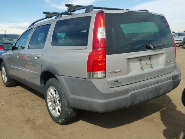 YV1SZ59H041123778 - 2004 VOLVO XC70 GOLD photo 3