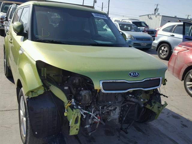 KNDJN2A28E7727080 - 2014 KIA SOUL GREEN photo 1