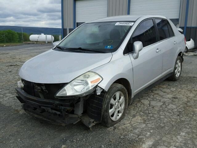 3N1BC11E29L363757 - 2009 NISSAN VERSA S SILVER photo 2