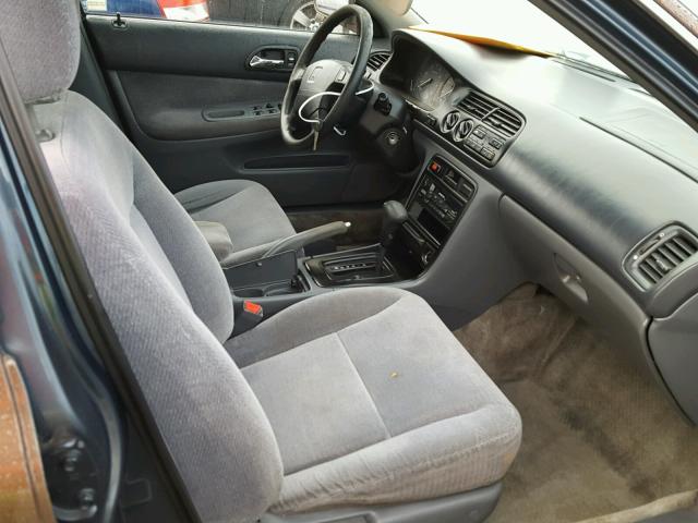 1HGCD5634VA108849 - 1997 HONDA ACCORD LX BROWN photo 5