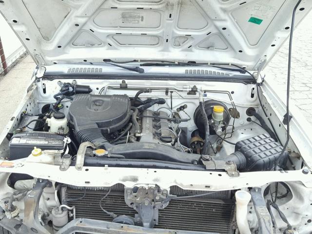 1N6DD21S61C337321 - 2001 NISSAN FRONTIER X WHITE photo 7