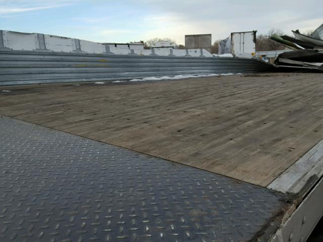 1UYVS2538EP054712 - 2014 UTILITY UTILITY WHITE photo 5