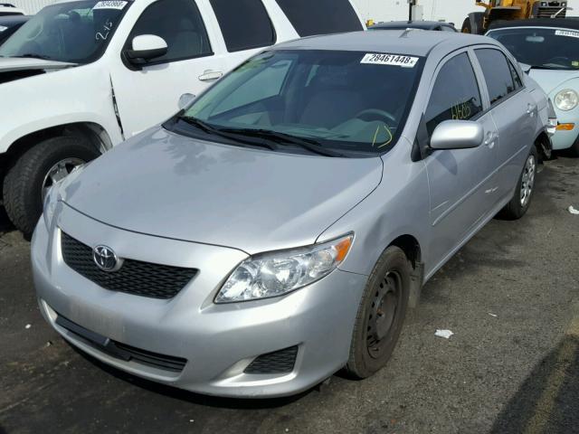 1NXBU4EE4AZ314698 - 2010 TOYOTA COROLLA BA SILVER photo 2