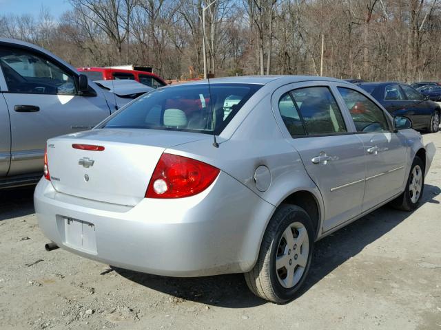 1G1AK52F657536665 - 2005 CHEVROLET COBALT SILVER photo 4