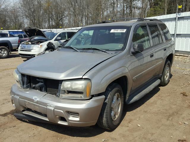 1GNDS13S922456950 - 2002 CHEVROLET TRAILBLAZE GRAY photo 2