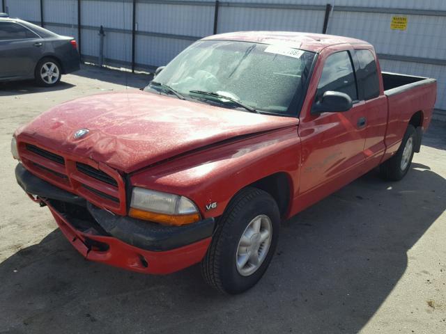 1B7GL22X0WS660063 - 1998 DODGE DAKOTA RED photo 2