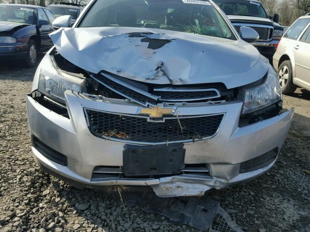 1G1PF5S9XB7160704 - 2011 CHEVROLET CRUZE LT SILVER photo 9