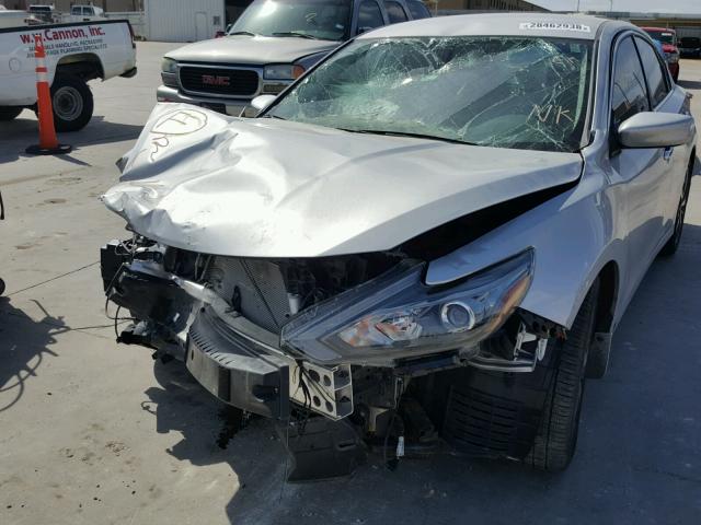 1N4AL3AP1HN309733 - 2017 NISSAN ALTIMA 2.5 SILVER photo 2