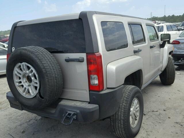 5GTEN13E488178133 - 2008 HUMMER H3 TAN photo 4