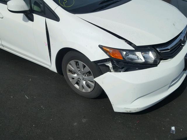 19XFB2F56CE358086 - 2012 HONDA CIVIC LX WHITE photo 9