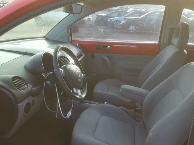 3VWCC21C0YM476070 - 2000 VOLKSWAGEN NEW BEETLE 红色 照片 5