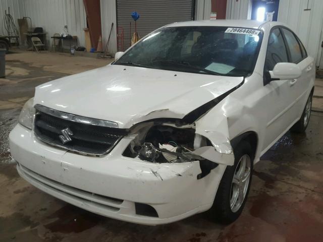 KL5JD56Z78K866893 - 2008 SUZUKI FORENZA BA WHITE photo 2